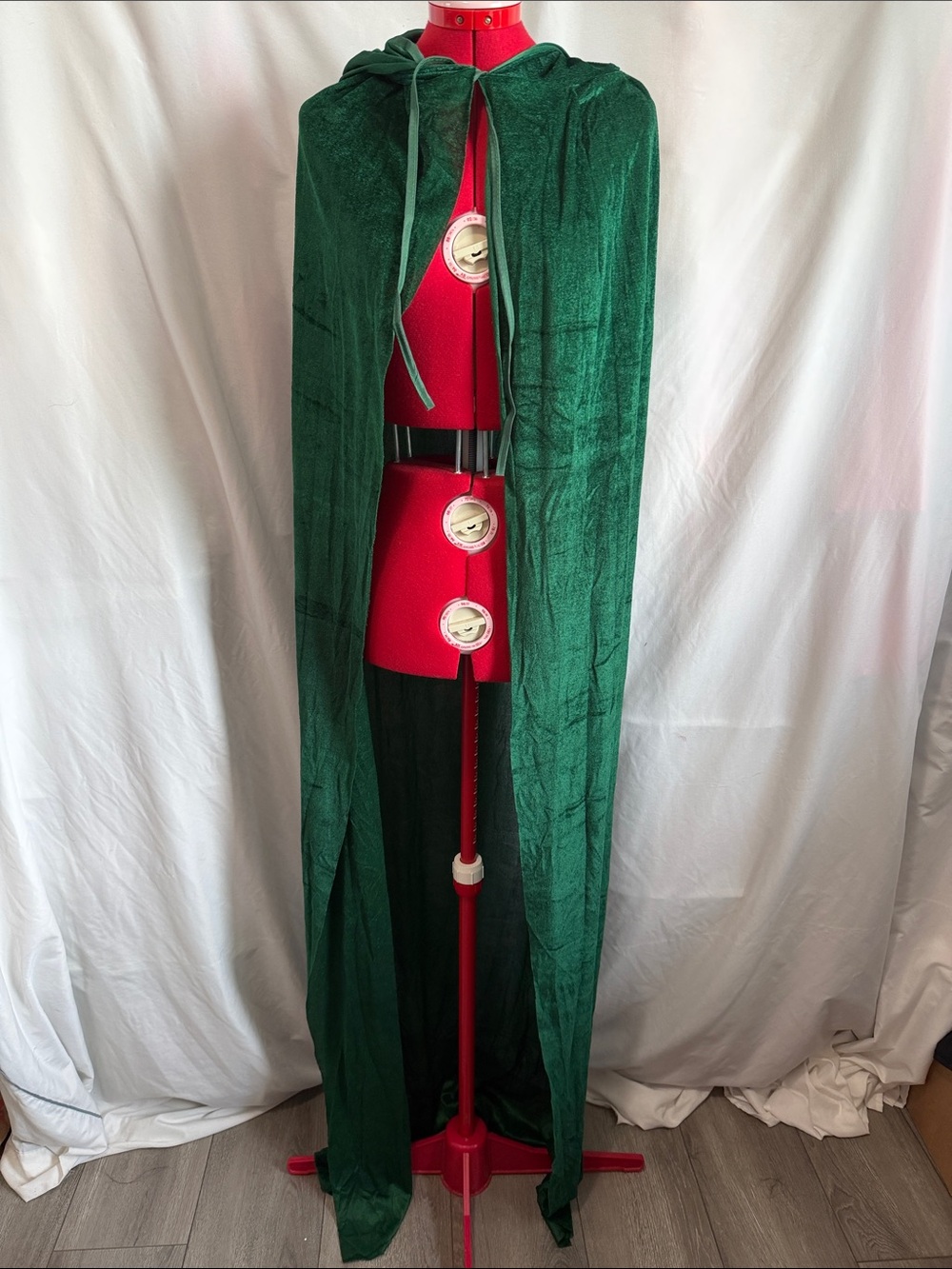 Emerald Green Hooded Velvet Cloak - Unbranded